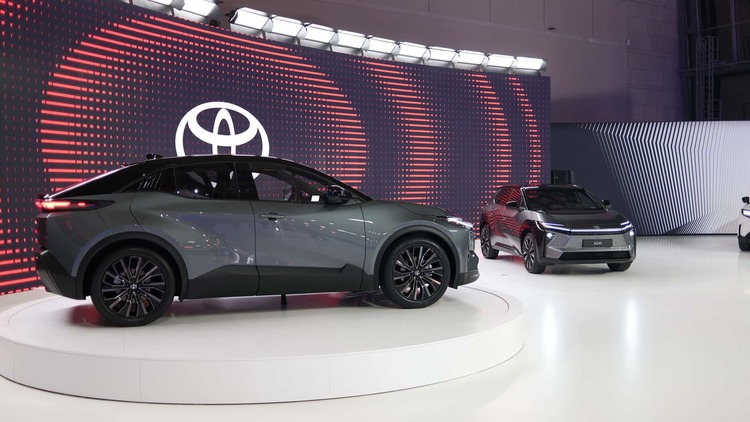 2026-toyota-c-hr-live-photos- (15).jpg