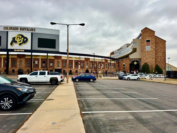 Folsom Field - Thánh địa của đội Colorado Buffaloes