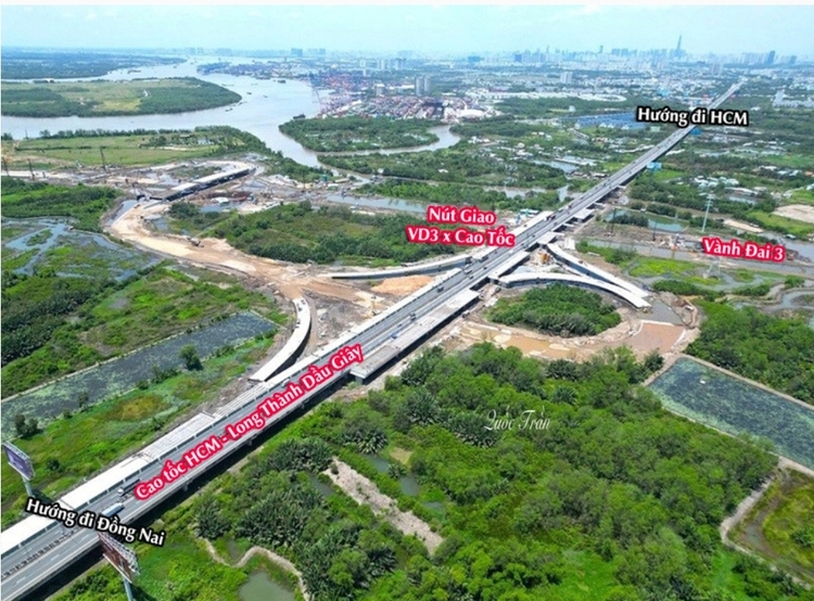 VINHOMES GRAND PARK QUẬN 9 LÀ CÁI “BẪY GẤU” CHO NHỮNG KHÁCH YÊU MÀU HỒNG!