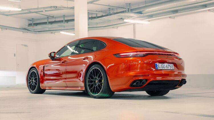 Porsche Panamera Turbo S E-Hybrid (2).jpeg