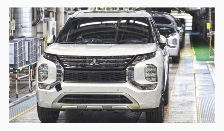 Mitsubishi tạm dừng chuyển xe đến Mỹ do thuế quan của Trump Mitsubishi tạm dừng chuyển xe đến Mỹ do thuế quan của Trump