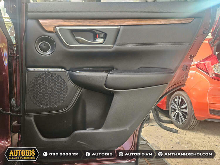 Nâng Cấp Âm Thanh Cho Honda CR-V Có Đáng Không? Trải Nghiệm Thực Tế?