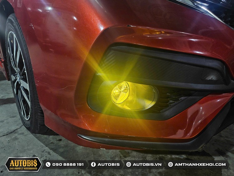 Honda Jazz nâng cấp âm thanh, ánh sáng tại Autobis