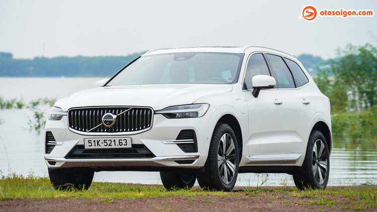 Volvo XC60 PHEV Ultra.jpg