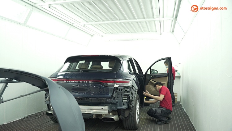 body-and-paint-shop-13.jpg