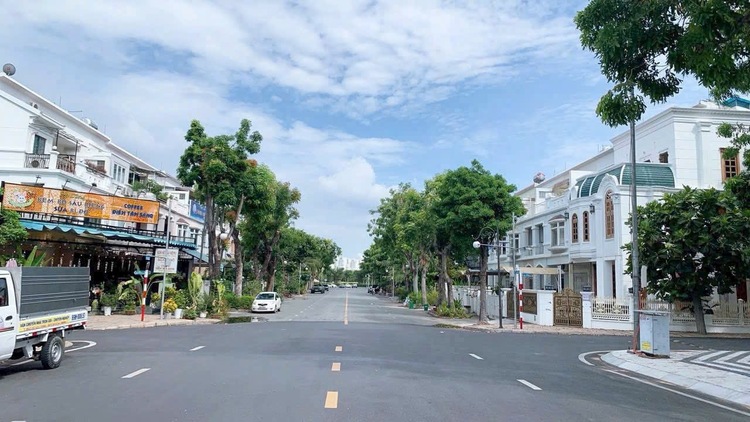 Cập nhật giá căn hộ - nhà phố kinh doanh - biệt thự Phú Mỹ Hưng