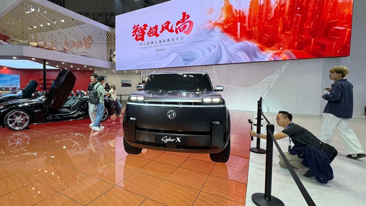 MG Cyber X ra mắt tại Thượng Hải 2025 – SUV phong cách như Land Rover Defender