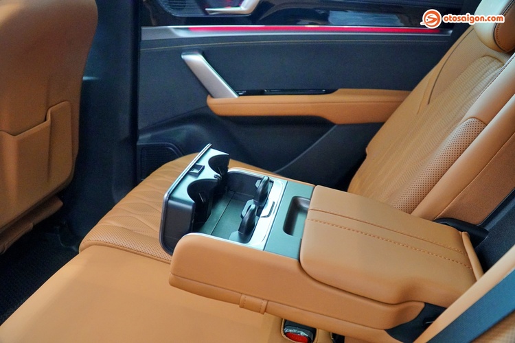 Xem chi tiết BYD Sealion 8: SUV đầu bảng có gì với giá 1,569 tỷ đồng?