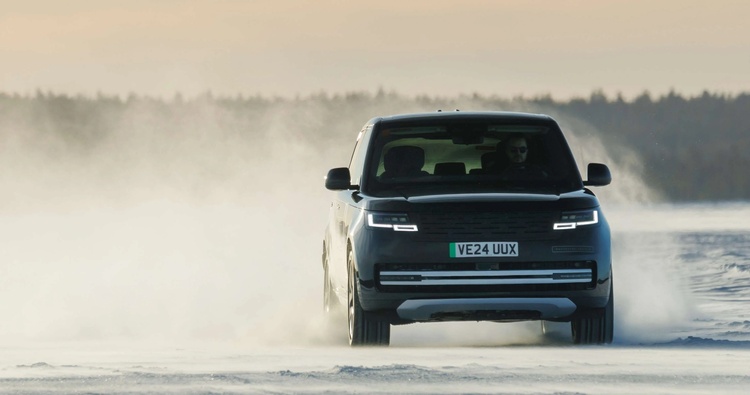 Range Rover Electric hé lộ bộ pin 117 kWh, mẫu SUV EV đầu tiên do chính Jaguar Land Rover tự tay sản xuất