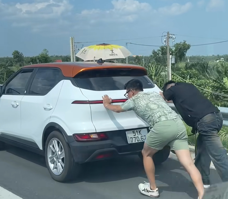 Xem chi tiết BYD Sealion 8: SUV đầu bảng có gì với giá 1,569 tỷ đồng?