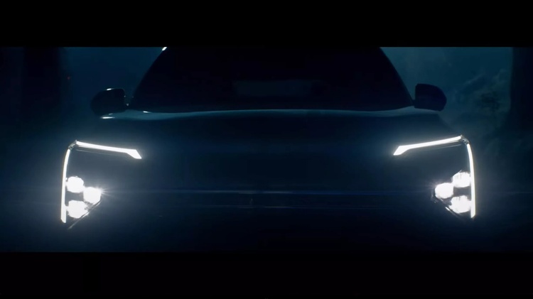 Kia-Clavis-Teaser-India-2.jpg