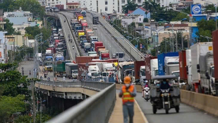 Từ ngày 5-5, giao thông qua cầu Phú Mỹ thay đổi, người dân lưu ý đi lại an toàn