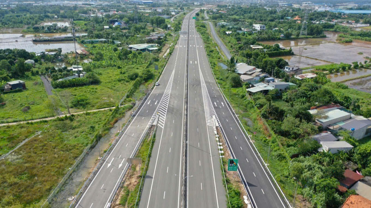 Đề xuất thu phí cao tốc Bến Lức - Long Thành 2.000 đồng/km