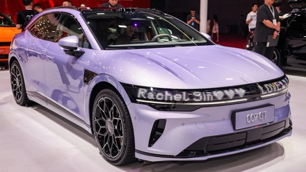 Zeekr 007 GT trình làng tại Triển lãm ô tô Thượng Hải 2025, 2 tùy chọn dẫn động RWD, AWD và giá từ 725 triệu đồng