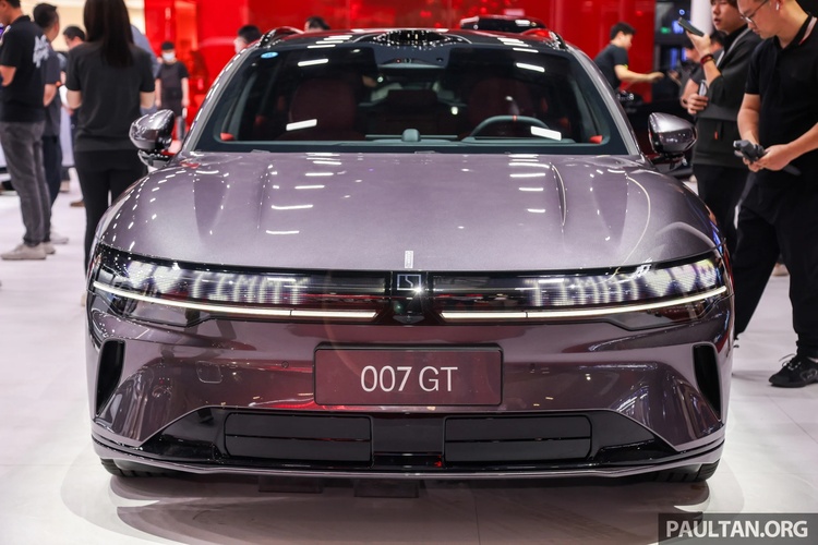 Zeekr 007 GT trình làng tại Triển lãm ô tô Thượng Hải 2025, 2 tùy chọn dẫn động RWD, AWD và giá từ 725 triệu đồng