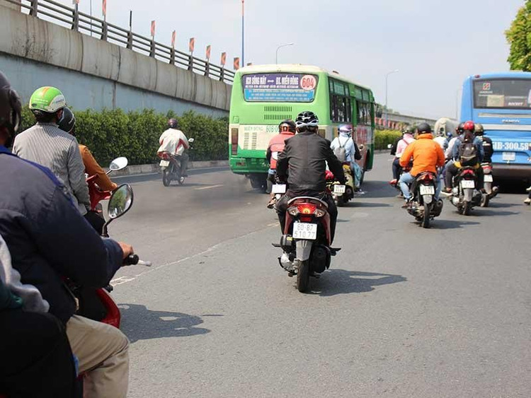 Thông tin xe ngày 6/5: Xe giảm giá, siết khí thải, hãng xe gặp sự cố. Thông tin xe ngày 6/5: Xe giảm giá, siết khí thải, hãng xe gặp sự cố.