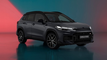 Toyota Corolla Cross GR SPORT 2025 ra mắt, có cả chế độ SPORT Mode