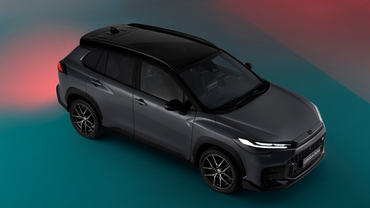 toyota-corolla-cross-gr-sport-2025-7.jpg