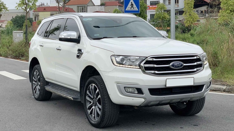 Mua xe cũ Everest 2019, chạy 250.000km thì giá cỡ bao nhiêu là vừa?