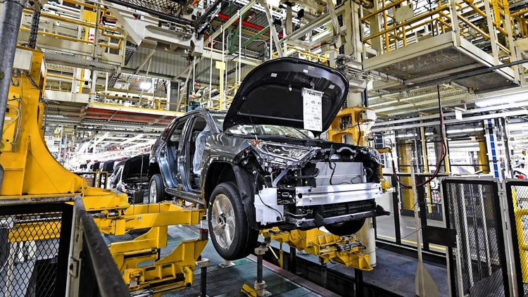 Toyota cảnh báo một năm khó khăn của ngành ô tô