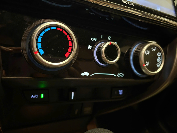 z6596545242328_9a69873ca098a874d69b84952d7a5f5d.jpg