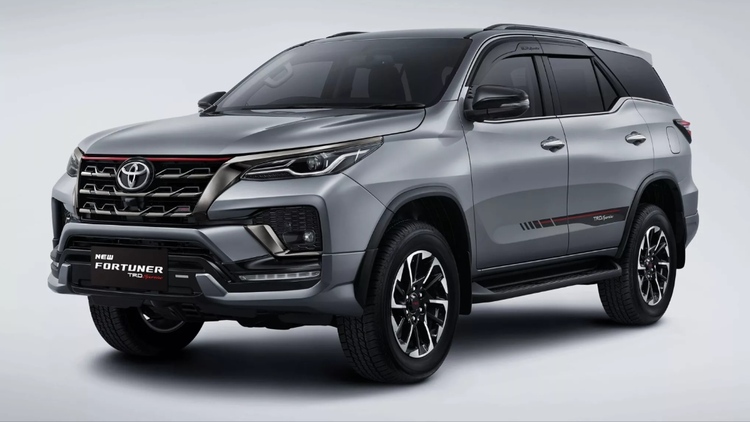 Toyota Fortuner 2025.jpg