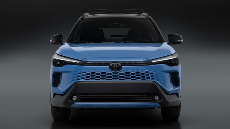 Toyota Corolla Cross 2026 ra mắt tại Mỹ, nâng cấp lưới tản nhiệt mới và màn hình giải trí lớn hơn