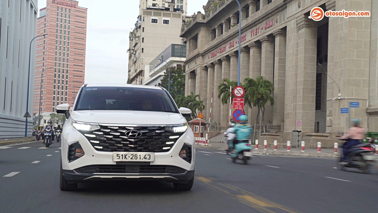 rolling-hyundai-custin-2-0-t-17.jpg