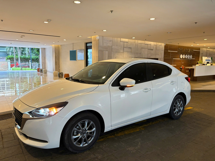 Mazda 2 1.5 AT 2023 - 27.000km