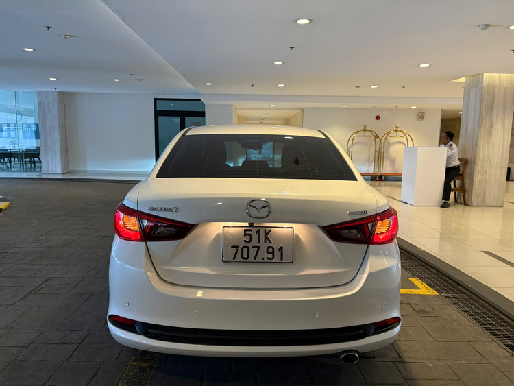 Mazda 2 1.5 AT 2023 - 27.000km