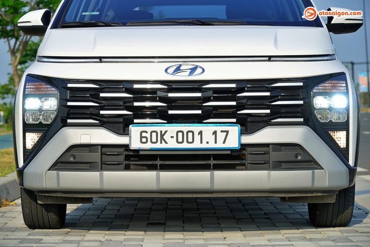 os-hyundai-stargazer-x-97.jpg