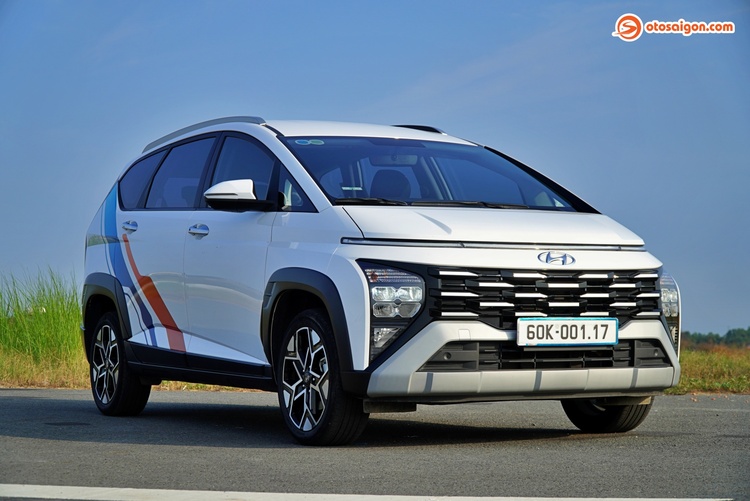 os-hyundai-stargazer-x-98.jpg