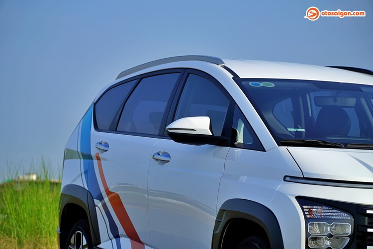 os-hyundai-stargazer-x-100.jpg
