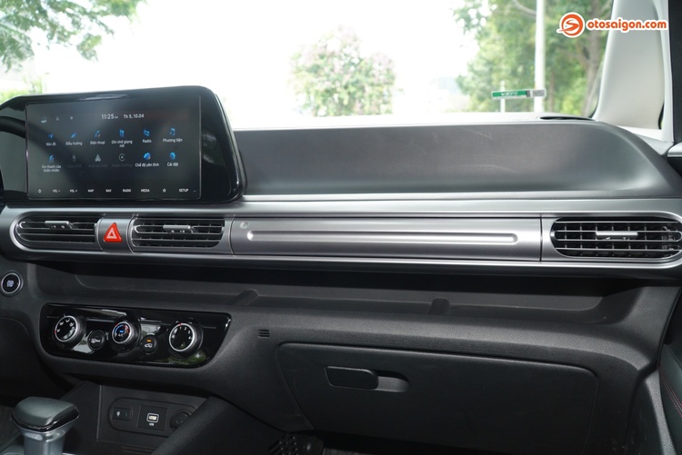 os-hyundai-stargazer-x-170.jpg