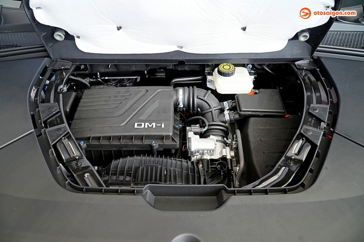 BYD-Sealion-6-1.jpg