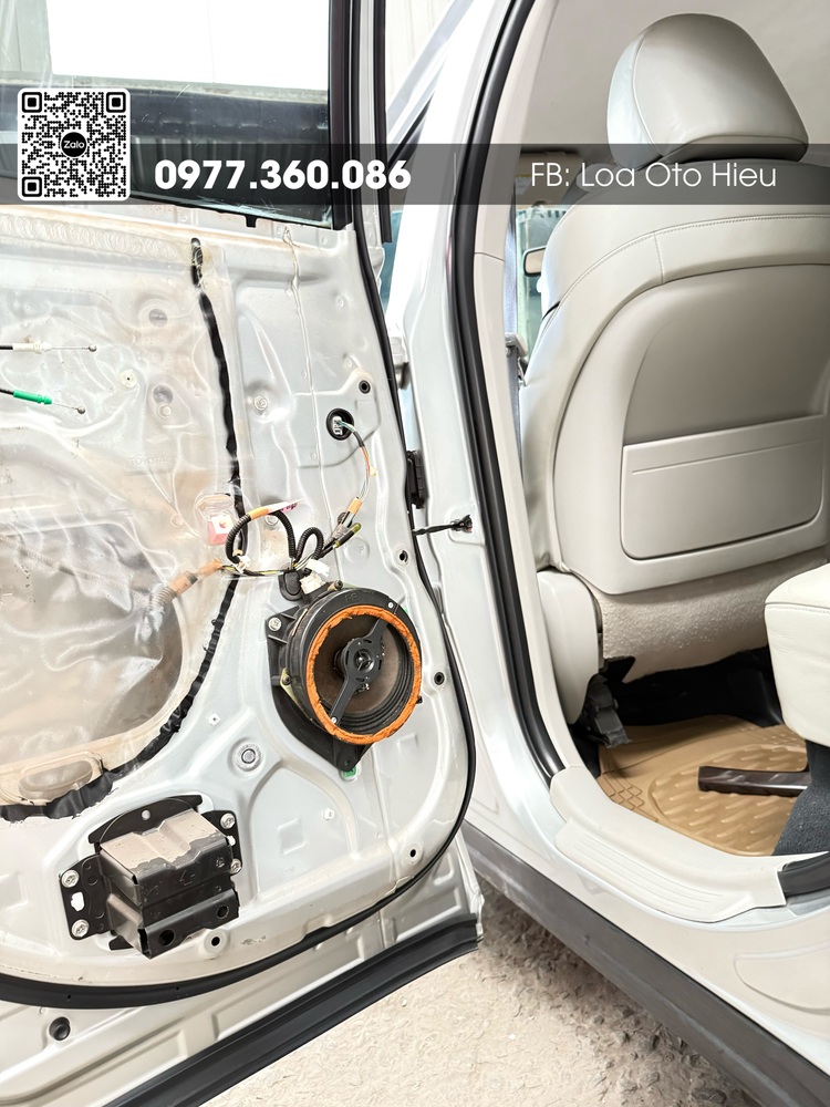Toyota Venza nâng cấp từ bản Base thành Limited.