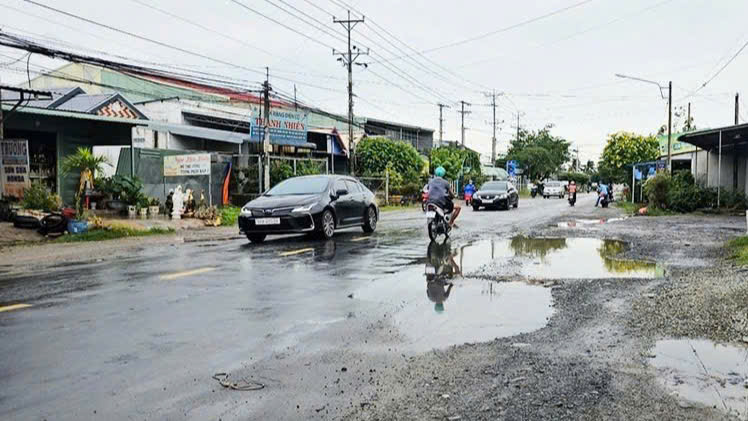 Long An làm đường 10 làn song hành quốc lộ 62