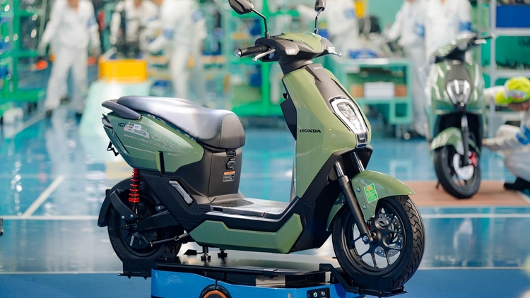 Honda Icon e (3).jpg