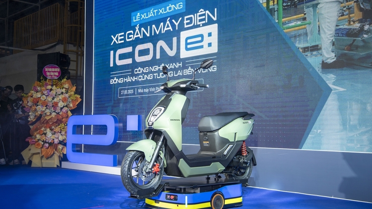 Honda Icon e (6).JPG