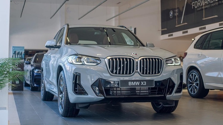 Chào Hè sôi động với ưu đãi lên đến 100% lệ phí trước bạ khi sở hữu xe sang BMW