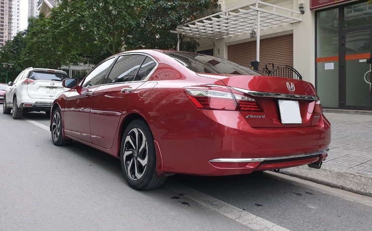 giờ kiếm con accord đời 2016-2018 khó các anh nhỉ