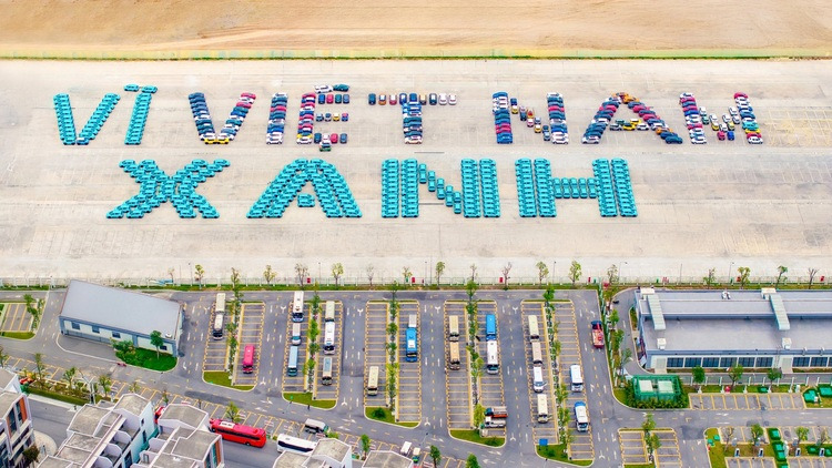 Tất cả người dân tại Việt Nam mua xe VinFast đều được giảm 4% từ 22/5