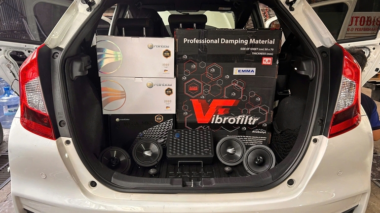 Honda Jazz chất chơi với hệ thống âm thanh đến từ Đức