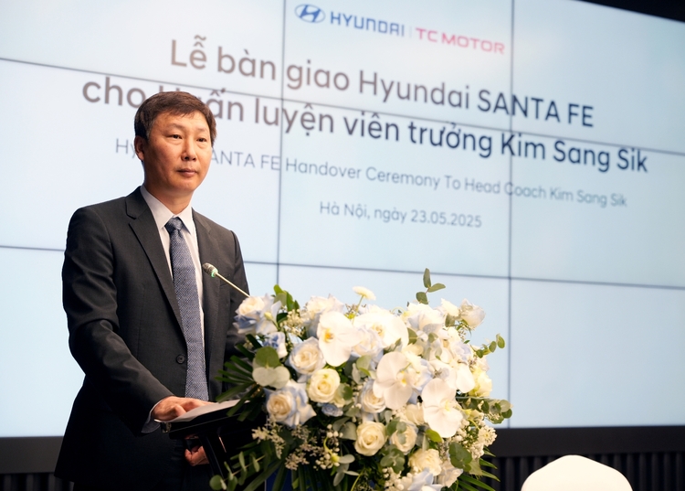 Hyundai Santa Fe - Kim Sang-sik (8).jpg