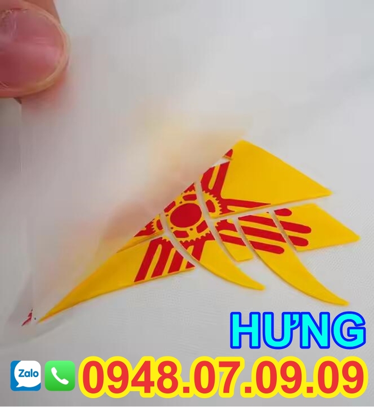Nhãn ép nhiệt: Giải pháp hoàn hảo cho ngành may mặc hiện đại