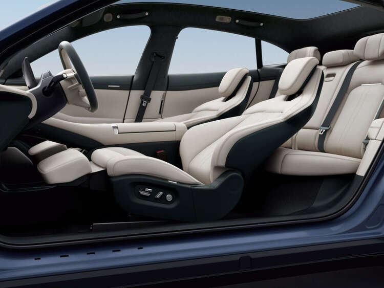SUV điện Xiaomi YU7 ra mắt: 3 biến thể, mạnh gần 700 mã lực,  tầm hoạt động lên đến 835 km