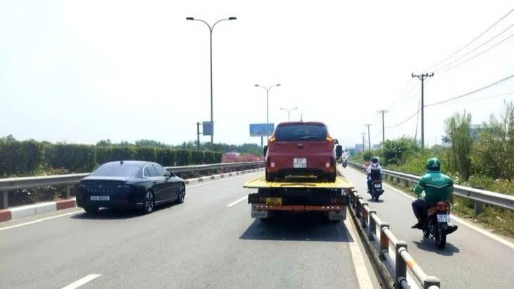 Cấm xe máy đi vào đường dẫn cao tốc TP.HCM - Long Thành - Dầu Giây từ ngày 7-6