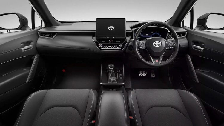2025-Toyota-Corolla-Cross-GR-Sport-Japan-launch-5-1260x709.jpg