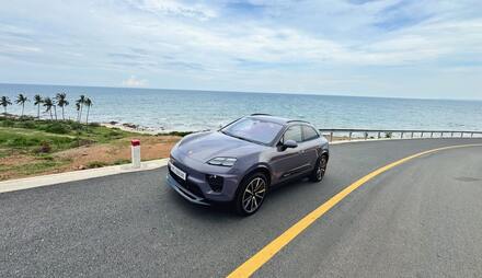 Porsche Macan 4 EV - SUV điện đúng chất Porsche