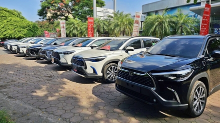 Xin tư vấn xe cũ Toyota Corolla Cross 1.8V đời 2020